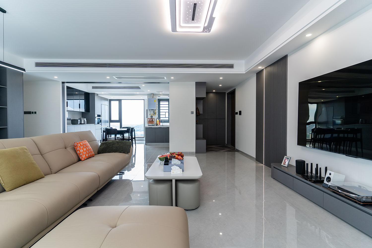 1748162997617085.jpg